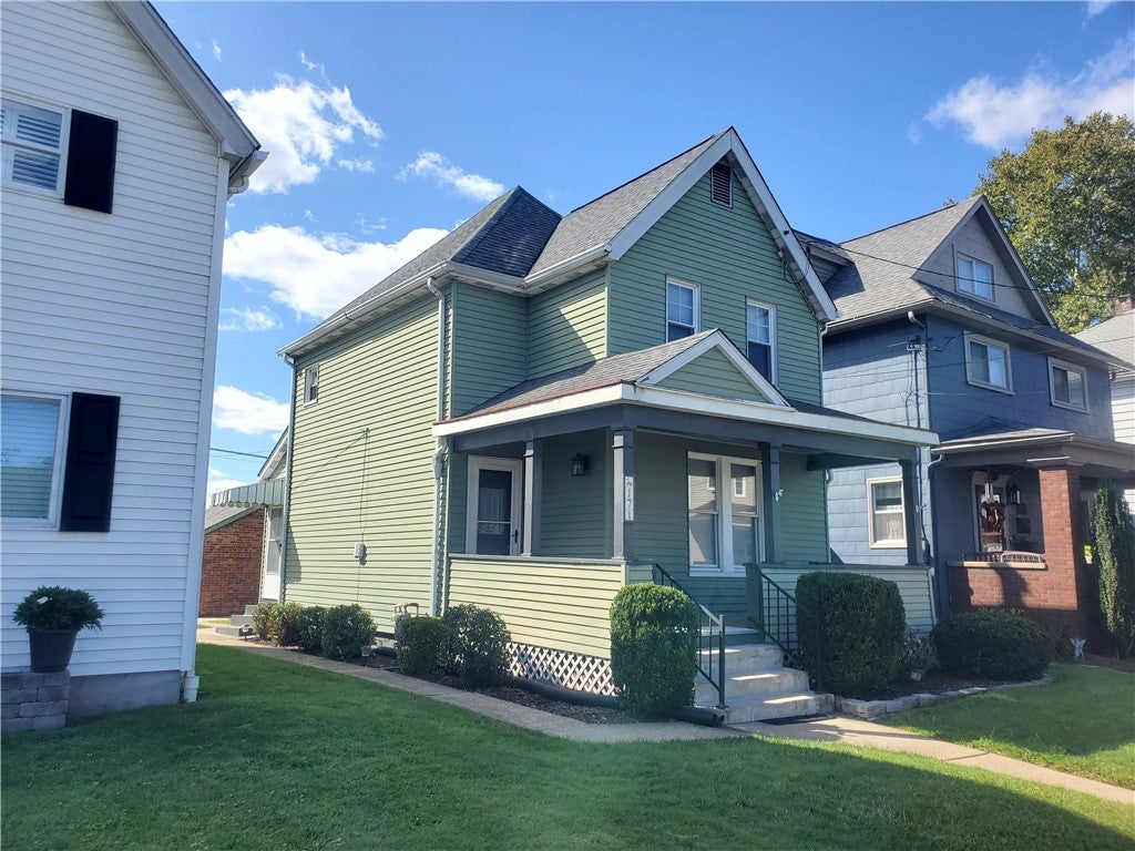 171 James St