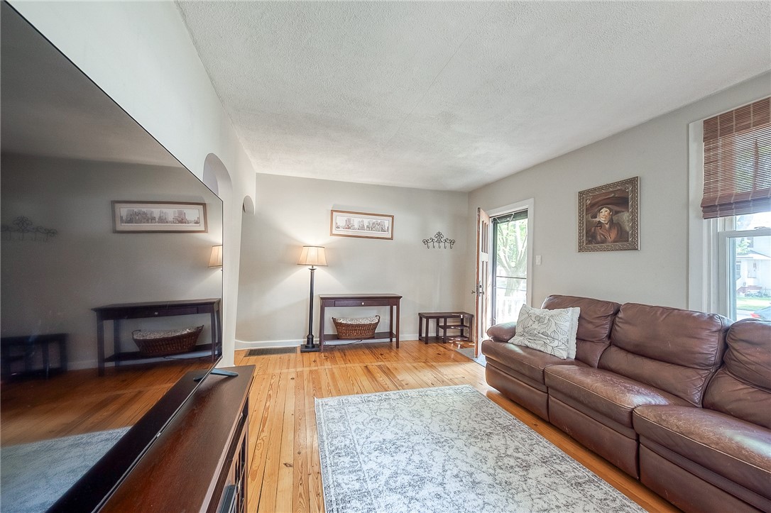 429 Market St St, Beaver, Pennsylvania image 4