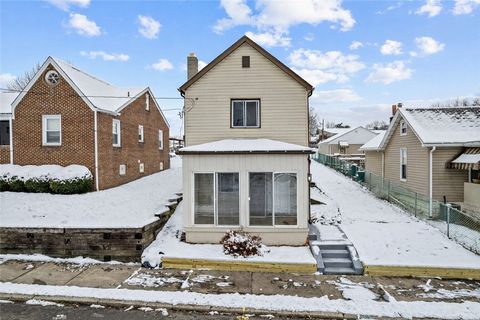 Photo of 415 Giffin Ave, Canonsburg, PA 15317 (MLS # 1737073)