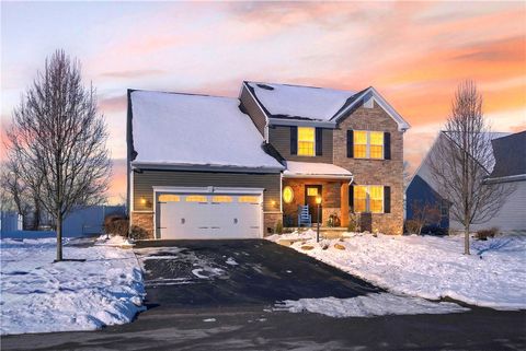Photo of 452 Fox Ridge Dr, Canonsburg, PA 15317 (MLS # 1735898)