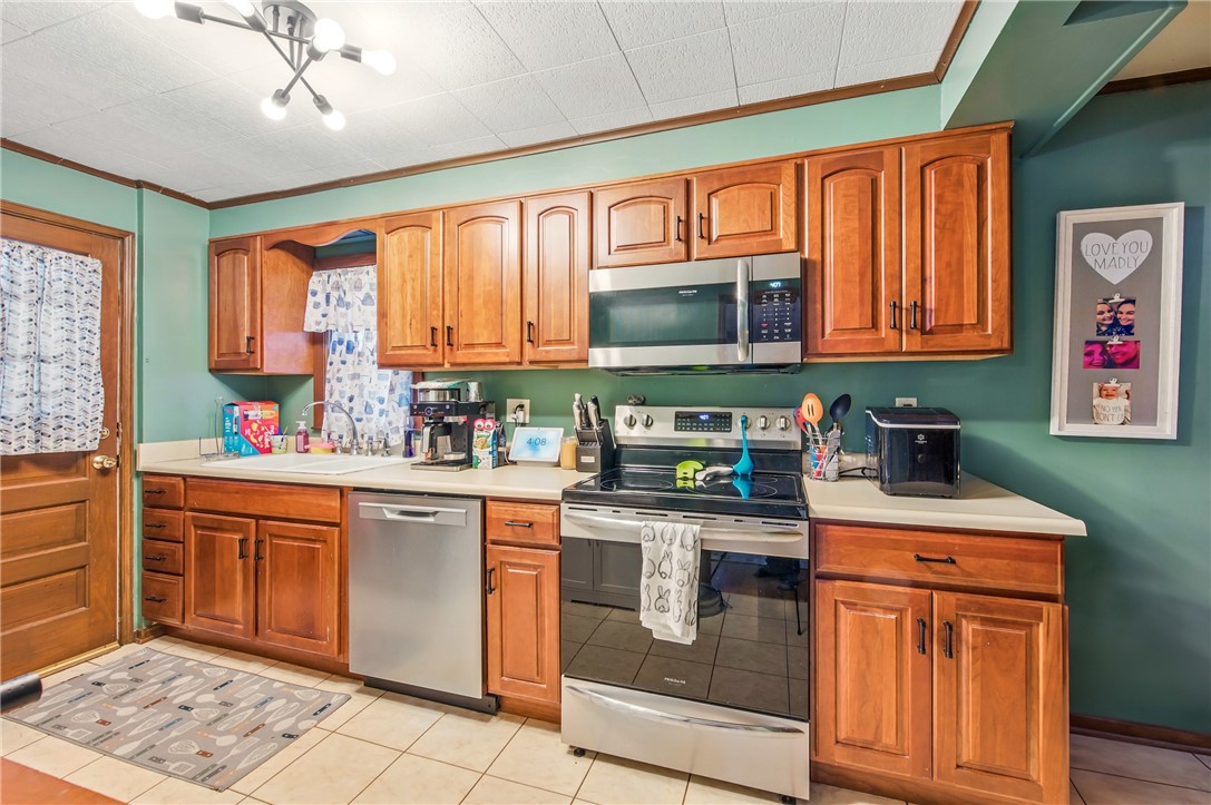 1373 Glenwood Dr Dr, Sharon, Pennsylvania image 9