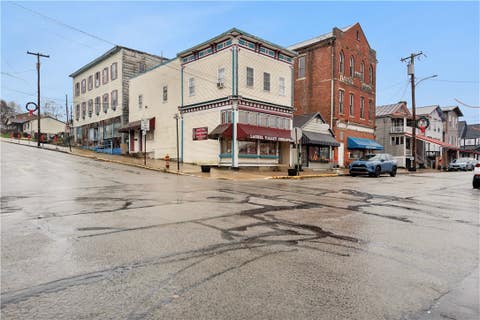 Photo of 601 Salt St, Saltsburg, PA 15681 (MLS # 1757909)