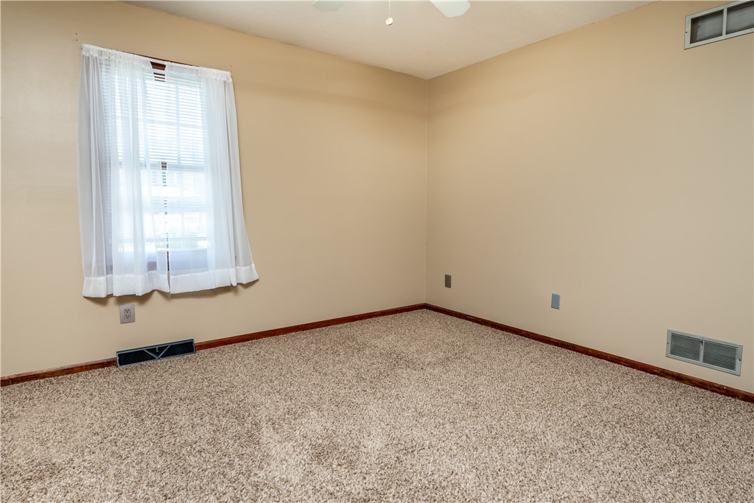 Seven Fields Boro, Pennsylvania 16046, United States, 4 Bedrooms Bedrooms, ,3 BathroomsBathrooms,Residential,Active,219156