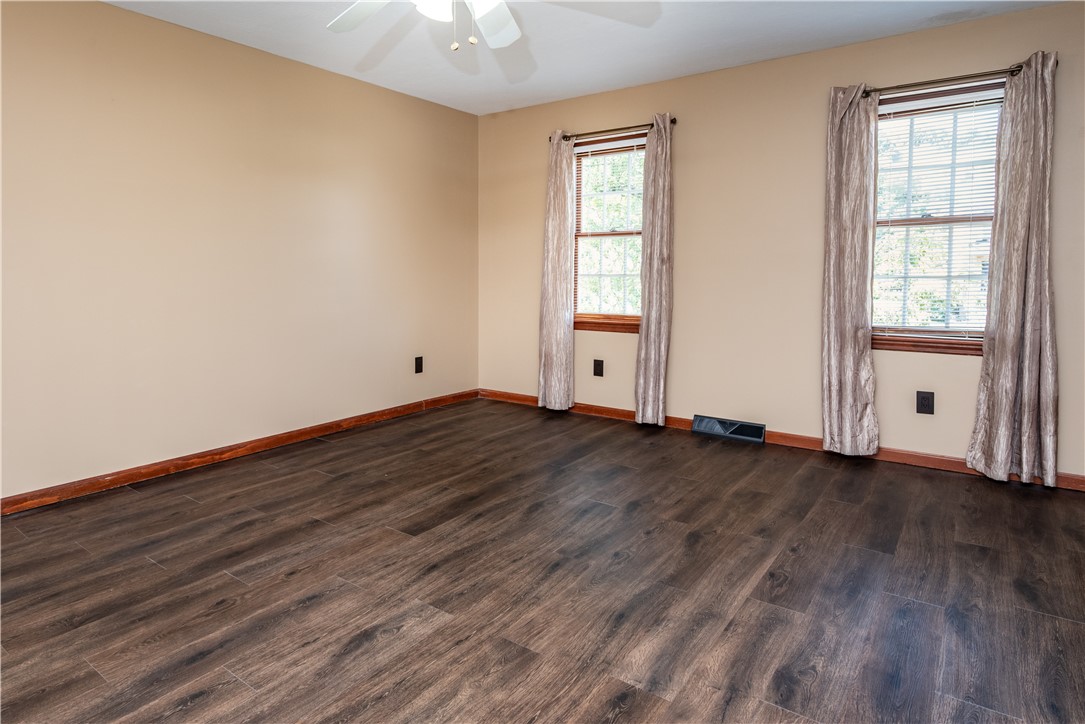 Seven Fields Boro, Pennsylvania 16046, United States, 4 Bedrooms Bedrooms, ,3 BathroomsBathrooms,Residential,Active,219156