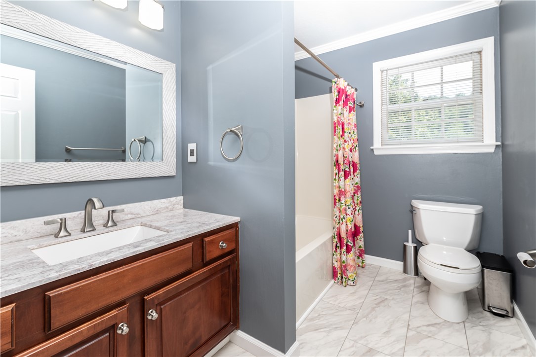 Seven Fields Boro, Pennsylvania 16046, United States, 4 Bedrooms Bedrooms, ,3 BathroomsBathrooms,Residential,Active,219156