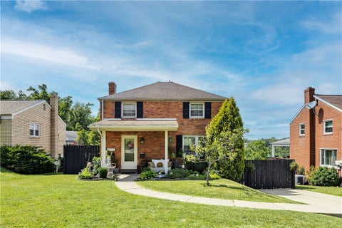 Photo of 4470 Woodhill Dr, Munhall, PA 15120 (MLS # 1762312)
