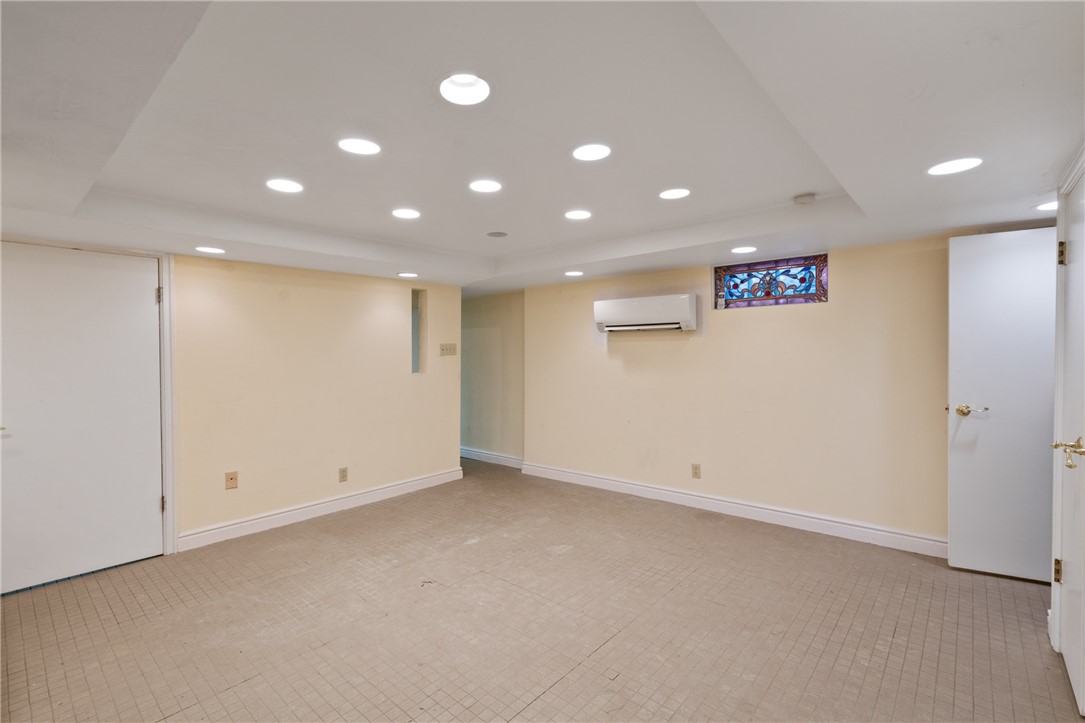 Squirrel Hill, Pennsylvania 15217, United States, 4 Bedrooms Bedrooms, ,4 BathroomsBathrooms,Residential,Active,155805