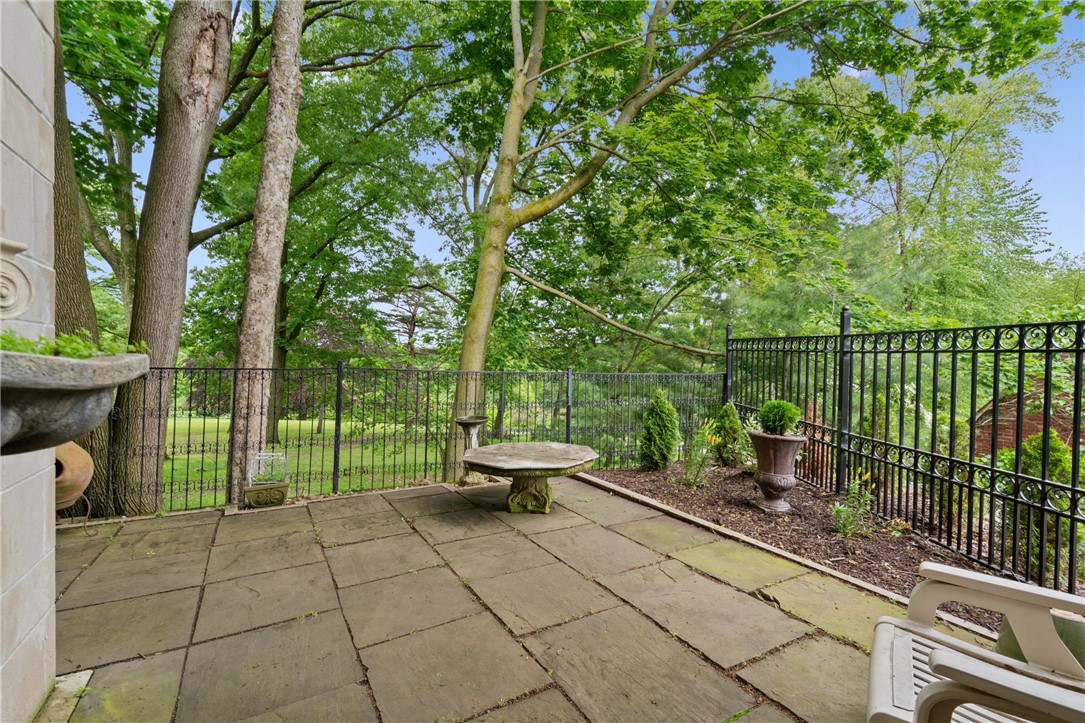 Squirrel Hill, Pennsylvania 15217, United States, 4 Bedrooms Bedrooms, ,4 BathroomsBathrooms,Residential,Active,155805