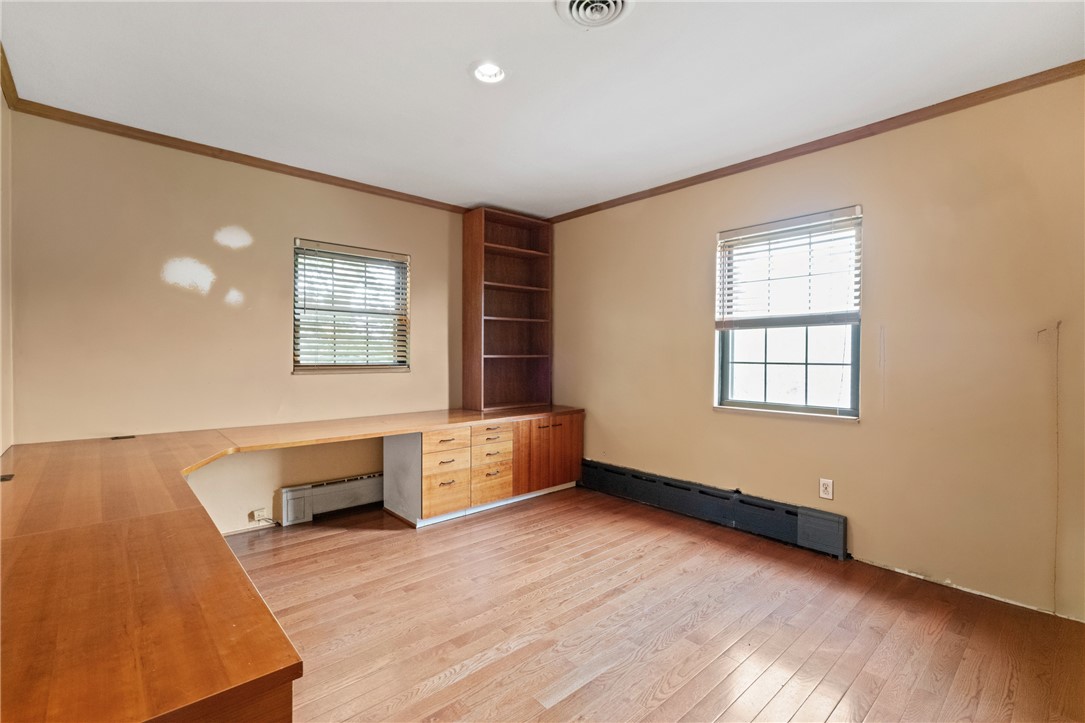 Squirrel Hill, Pennsylvania 15217, United States, 4 Bedrooms Bedrooms, ,4 BathroomsBathrooms,Residential,Active,155805