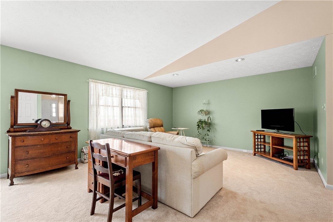 Amwell, Pennsylvania 15301, United States, 3 Bedrooms Bedrooms, ,3 BathroomsBathrooms,Residential,Pending,17973