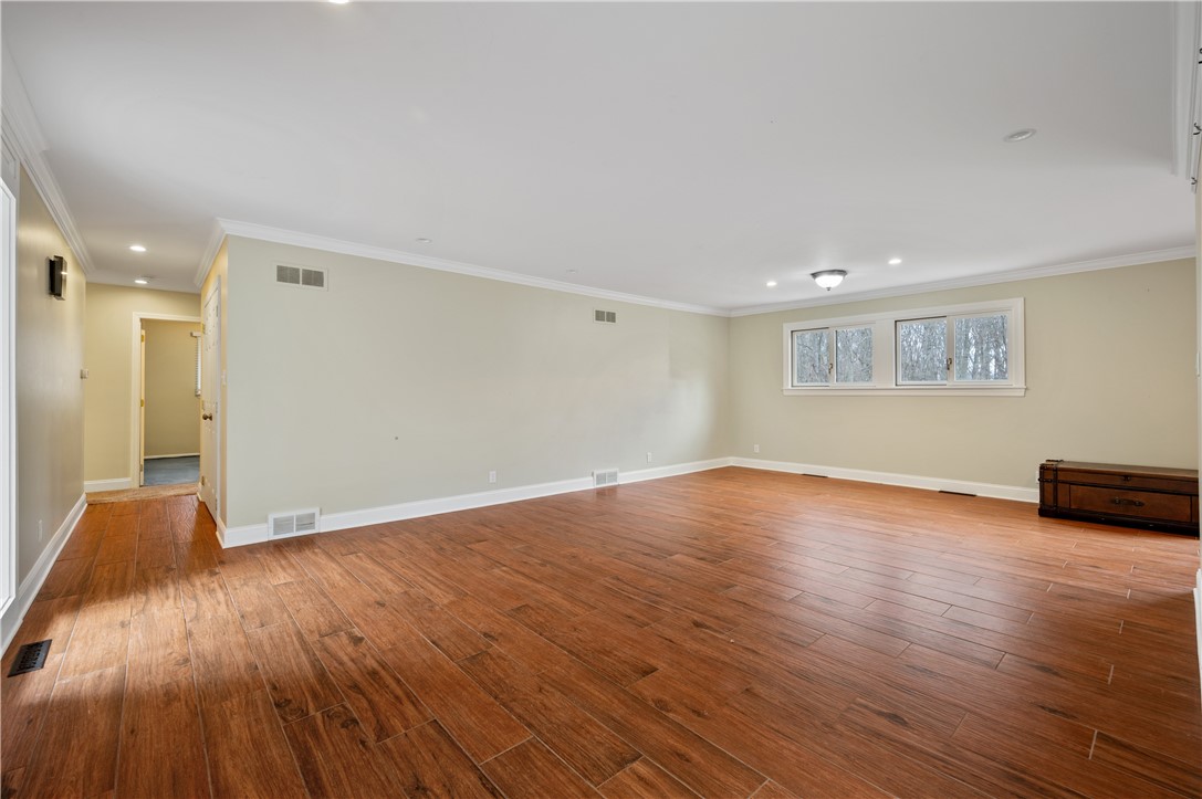 136 Wiegand Dr