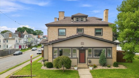Homes For Sale - 302 Jefferson St St<br/> Rochester, PA 15074