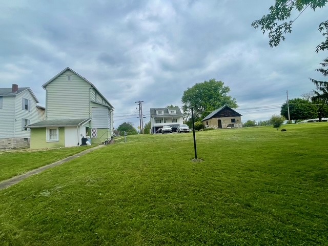 1114 Labelle Rd