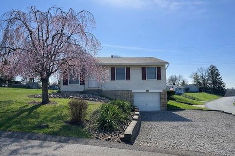 Photo of 6301 Broad St, South Park, PA 15129 (MLS # 1747164)