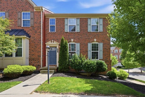 Photo of 201 Thornapple Lane, Cranberry Twp, PA 16066 (MLS # 1761268)