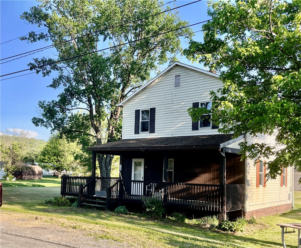 Photo 1 of 10 — 4048-4050 2nd St, Cowanshanock Twp, PA 16244