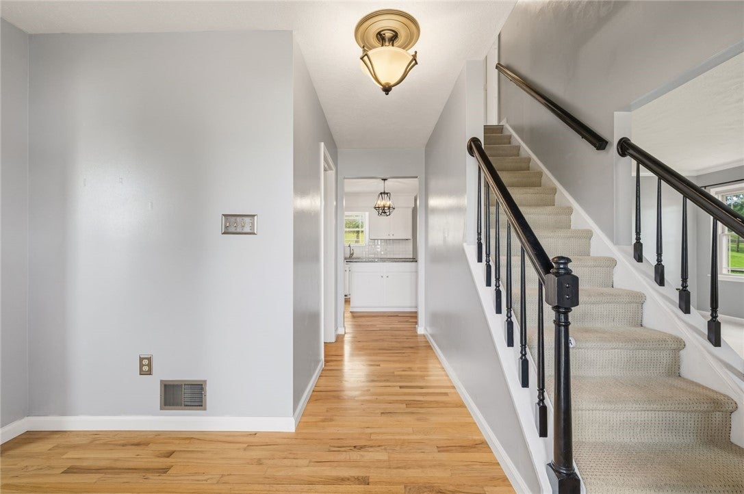 333 Warrick Dr