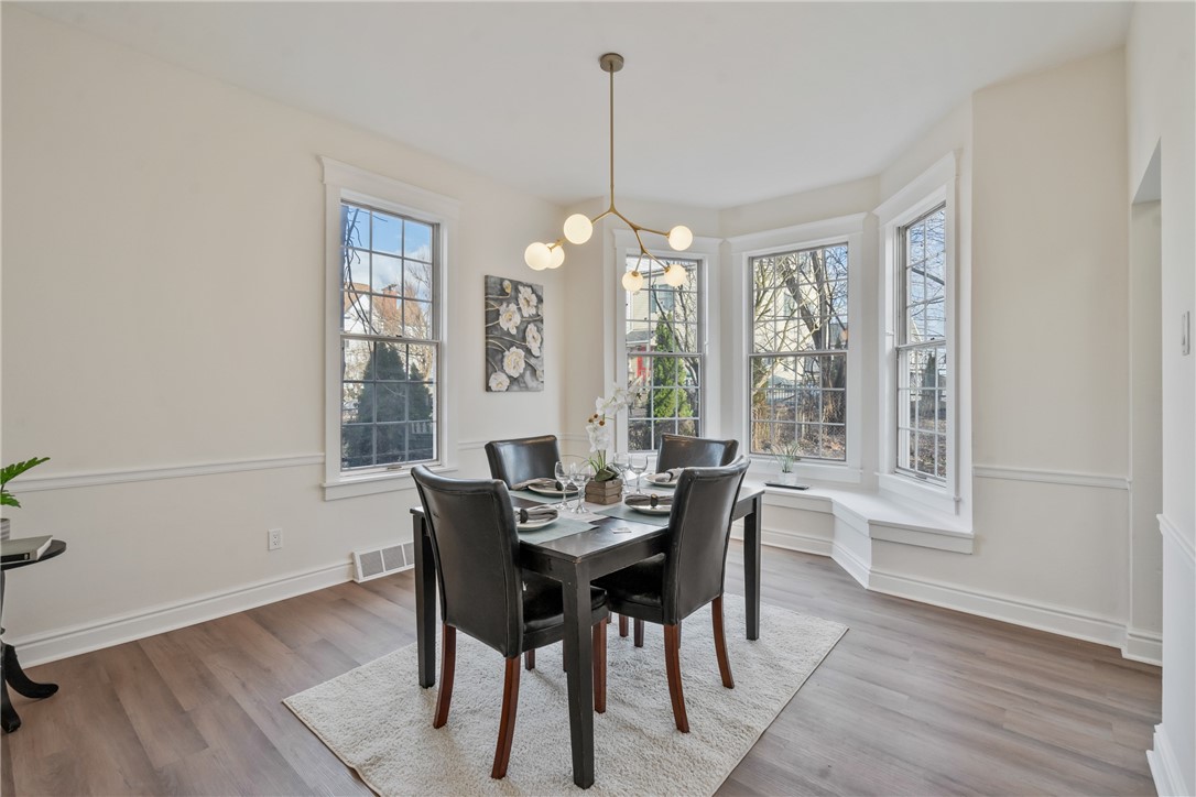 516 Division Av
