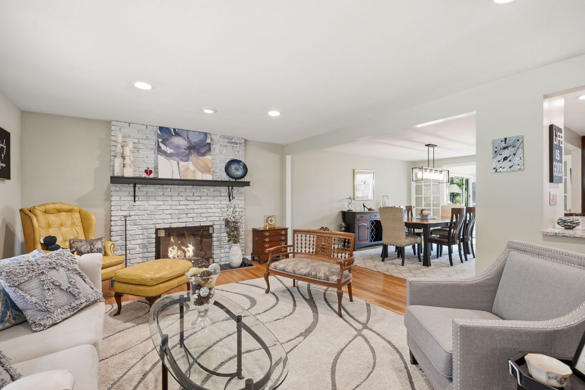 113 Farmingdale Drive