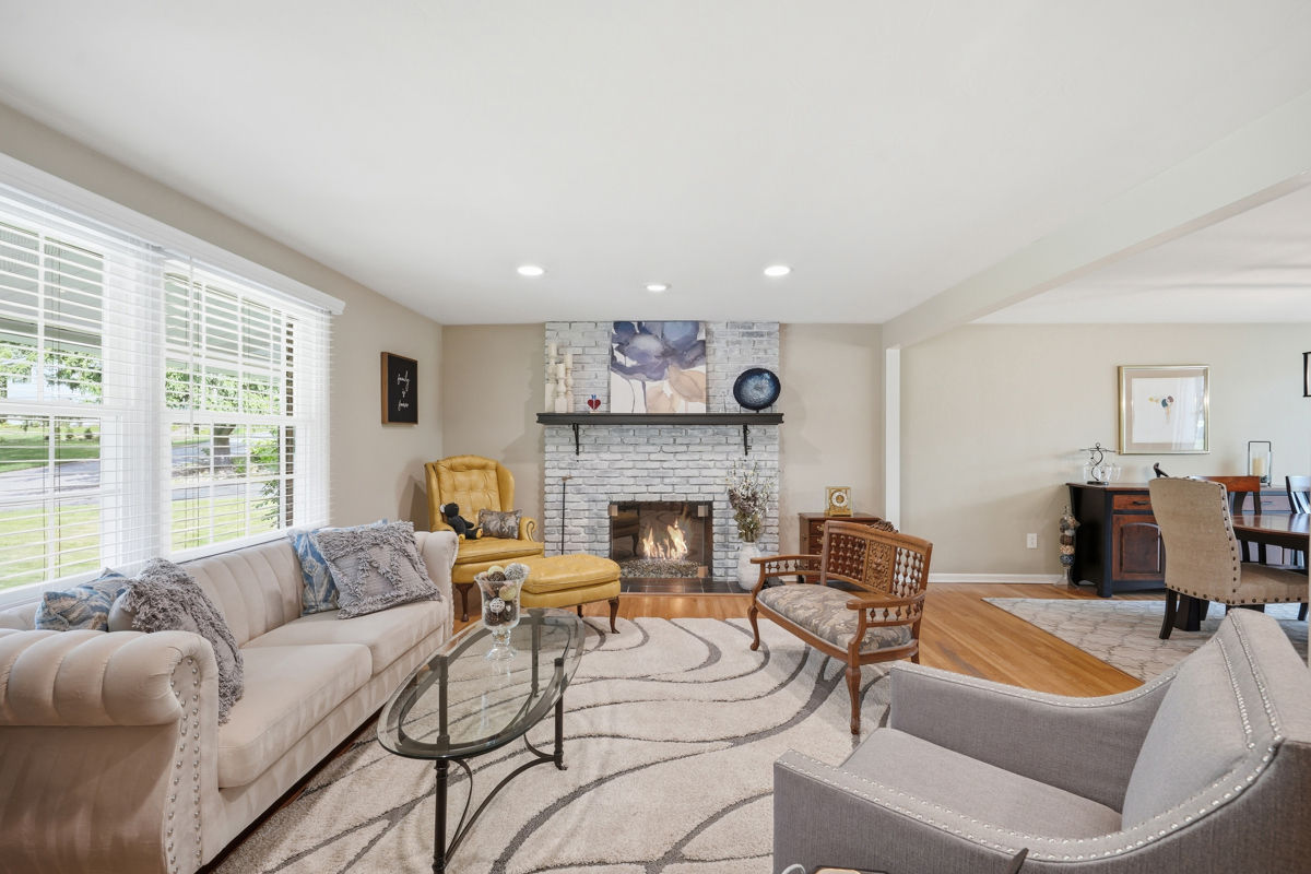 113 Farmingdale Drive