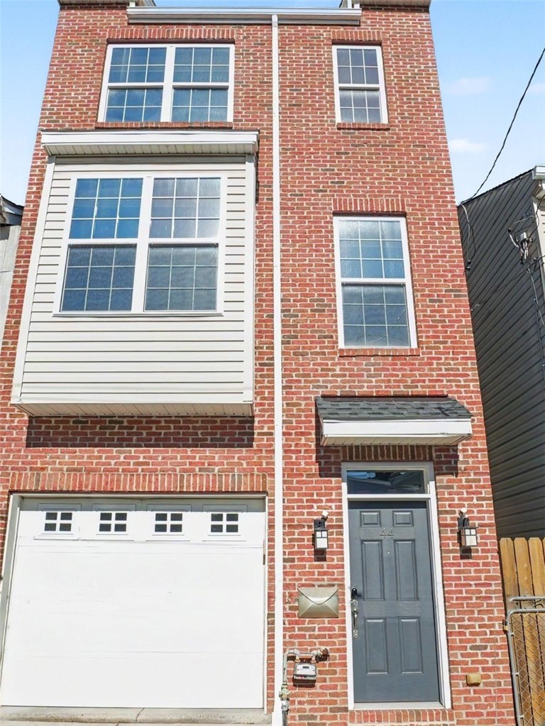 Photo 1 of 21 — 44 Uxor Way, South Side, PA 15203