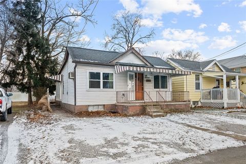 Photo of 7005 Vivianna St, Pittsburgh, PA 15225 (MLS # 1743853)
