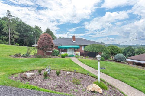 Photo of 1317 Clifton Rd, Washington, PA 15301 (MLS # 1764236)
