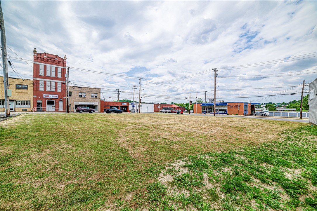 LOT A & B E 1st Avenue