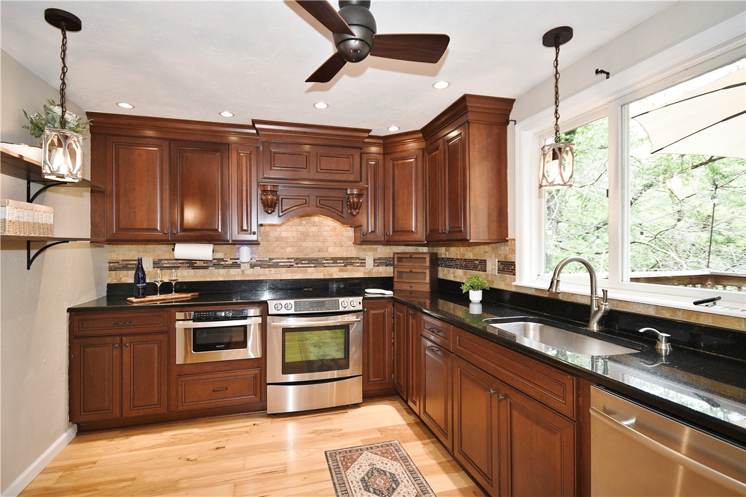 24 Blueberry Lane Ln, Cecil, Pennsylvania image 17