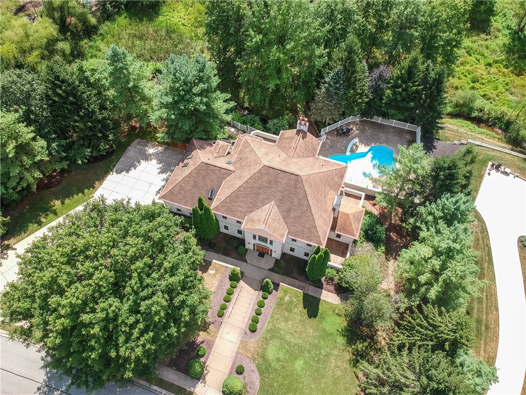 1561 Barrington Drive