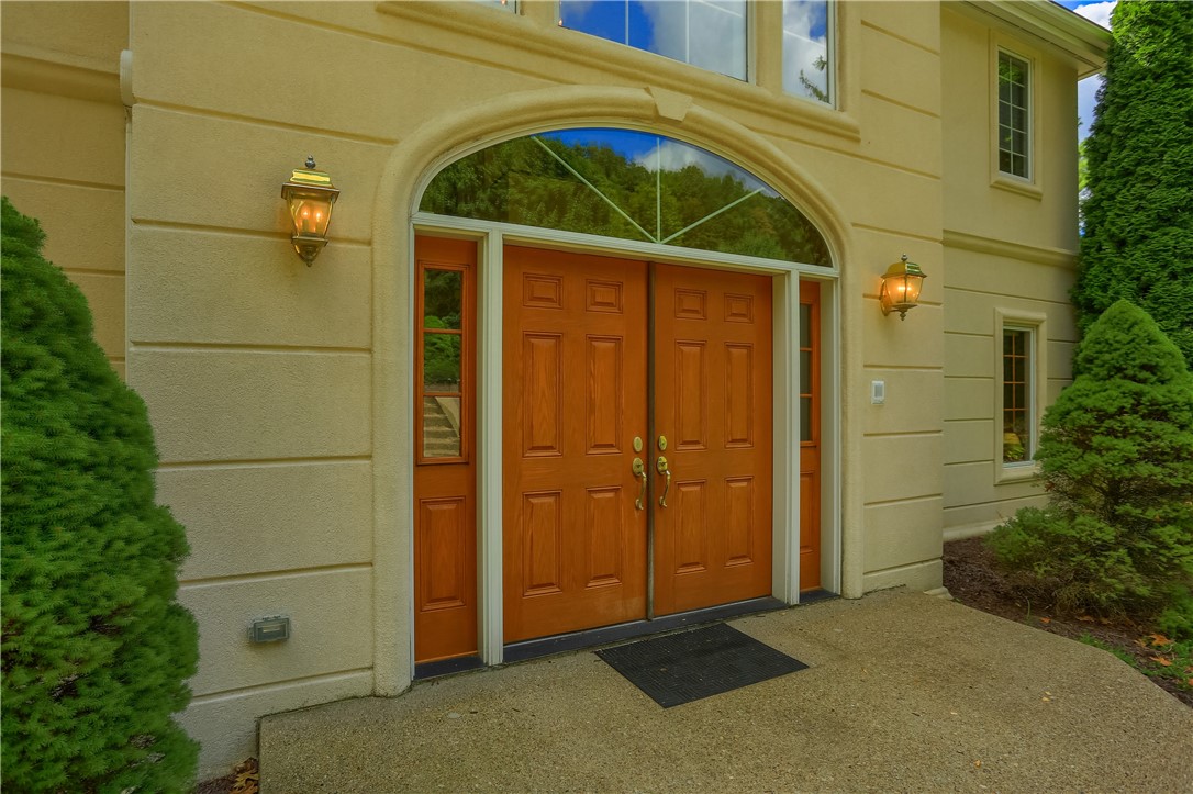 1561 Barrington Drive