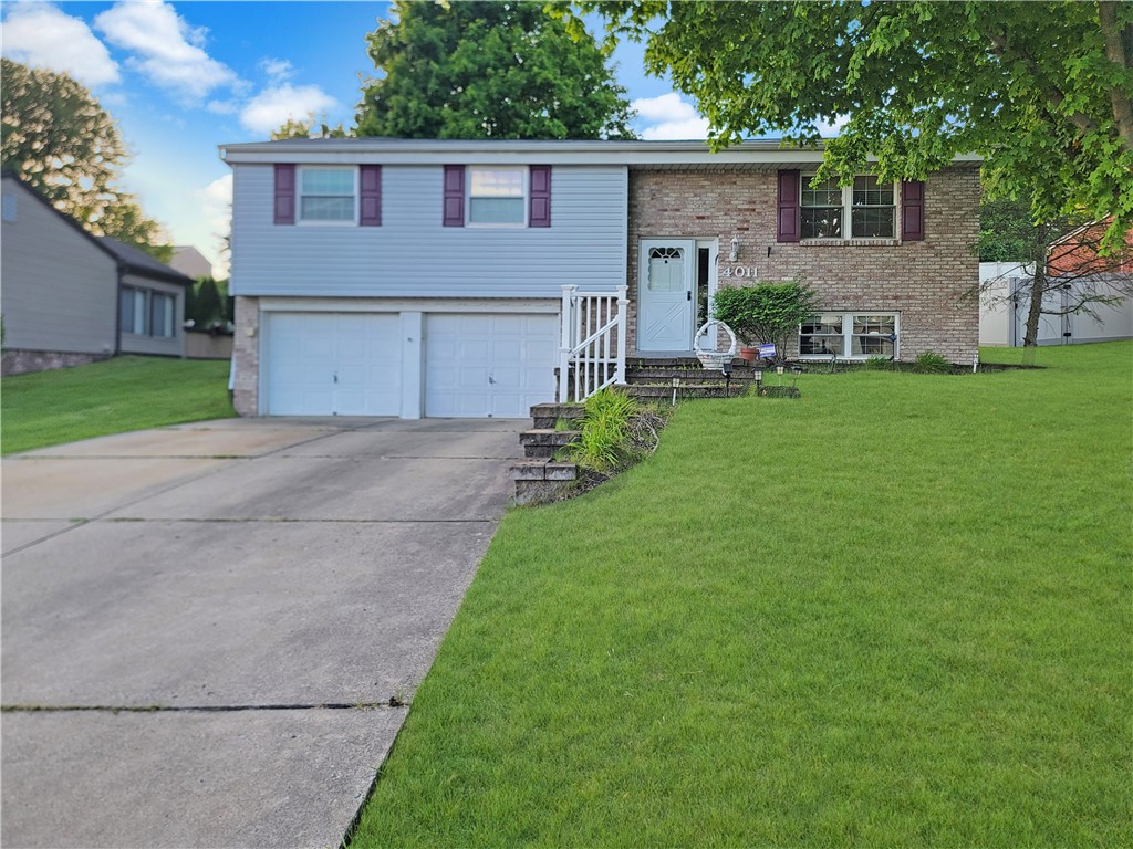 Photo 1 of 39 — 4011 Firethorn Dr, Kennedy Twp, PA 15136
