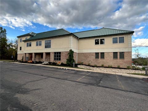 Photo for 1373 Washington Pike