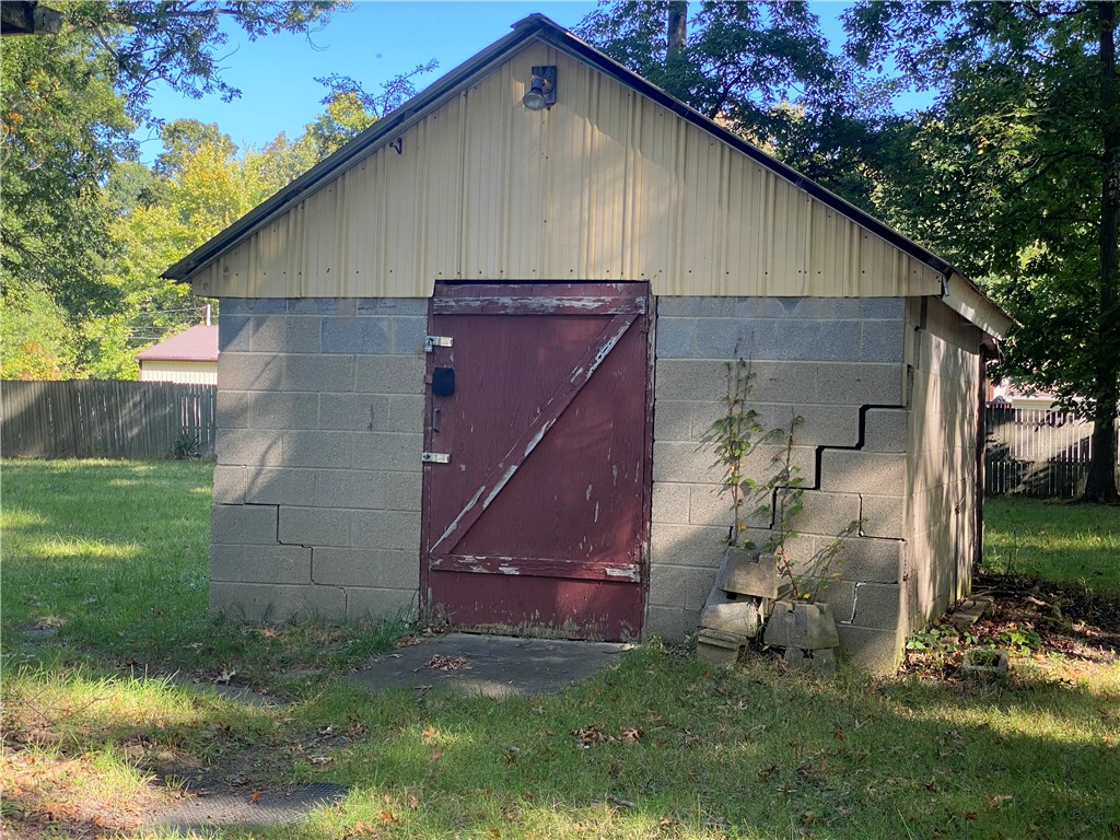 Shenango-Cra, Pennsylvania 16134, United States, 2 Bedrooms Bedrooms, ,1 BathroomBathrooms,Residential,Active,42566