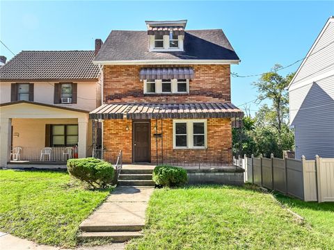 Photo of 7258 Campania Ave, Pittsburgh, PA 15206 (MLS # 1725228)