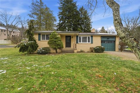 Photo of 2055 Washington Rd, Pittsburgh, PA 15241 (MLS # 1733478)