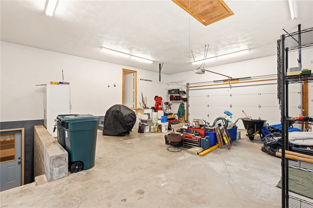 Johnstown, Pennsylvania 15909, United States, 3 Bedrooms Bedrooms, ,4 BathroomsBathrooms,Residential,Active,253105