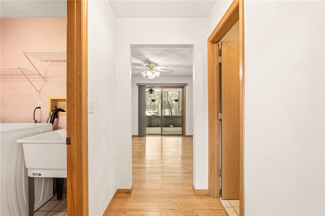 Johnstown, Pennsylvania 15909, United States, 3 Bedrooms Bedrooms, ,4 BathroomsBathrooms,Residential,Active,253105