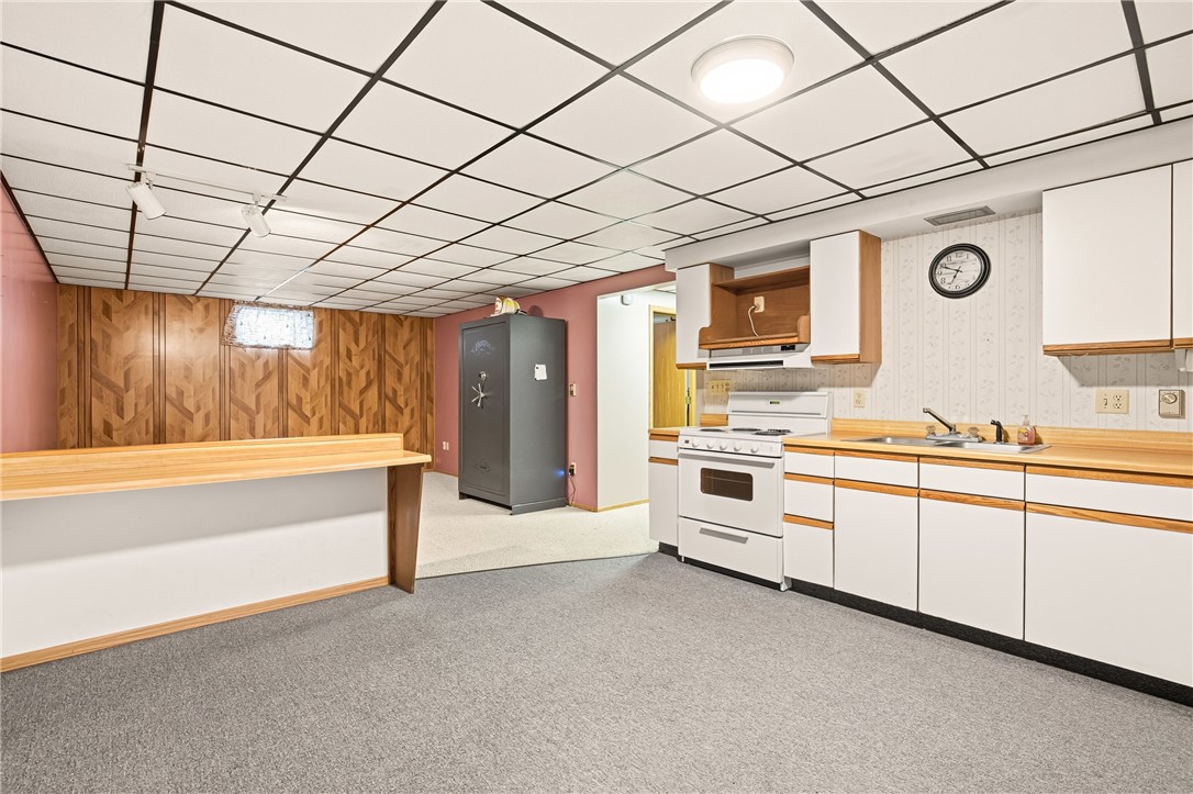 Johnstown, Pennsylvania 15909, United States, 3 Bedrooms Bedrooms, ,4 BathroomsBathrooms,Residential,Active,253105