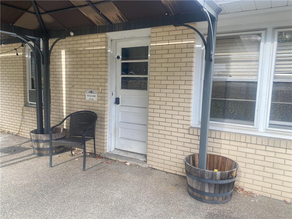 Hempfield Twp - Wml, Pennsylvania 15601, United States, 3 Bedrooms Bedrooms, ,1 BathroomBathrooms,Residential,Active,34605