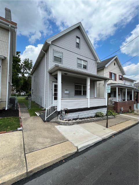 Photo for 307 Hawthorne Ave