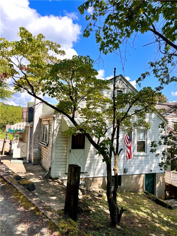 325 Chambers St