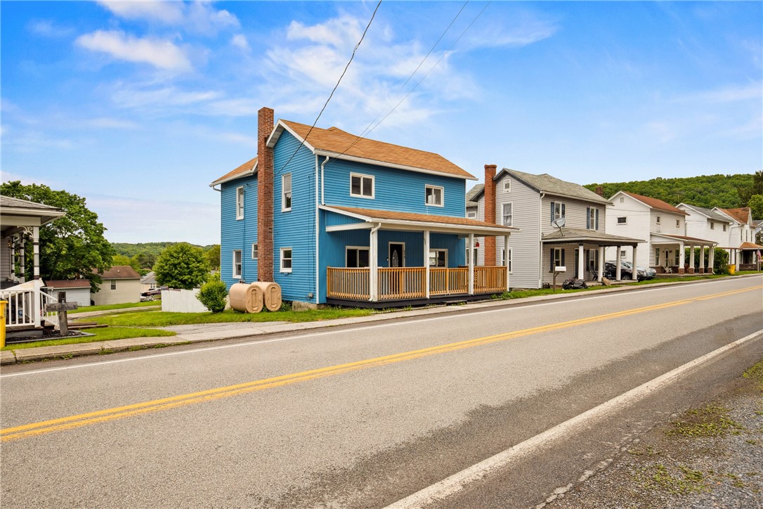 Hooversville, Pennsylvania 15936, United States, 4 Bedrooms Bedrooms, ,2 BathroomsBathrooms,Residential,Contingent,140949