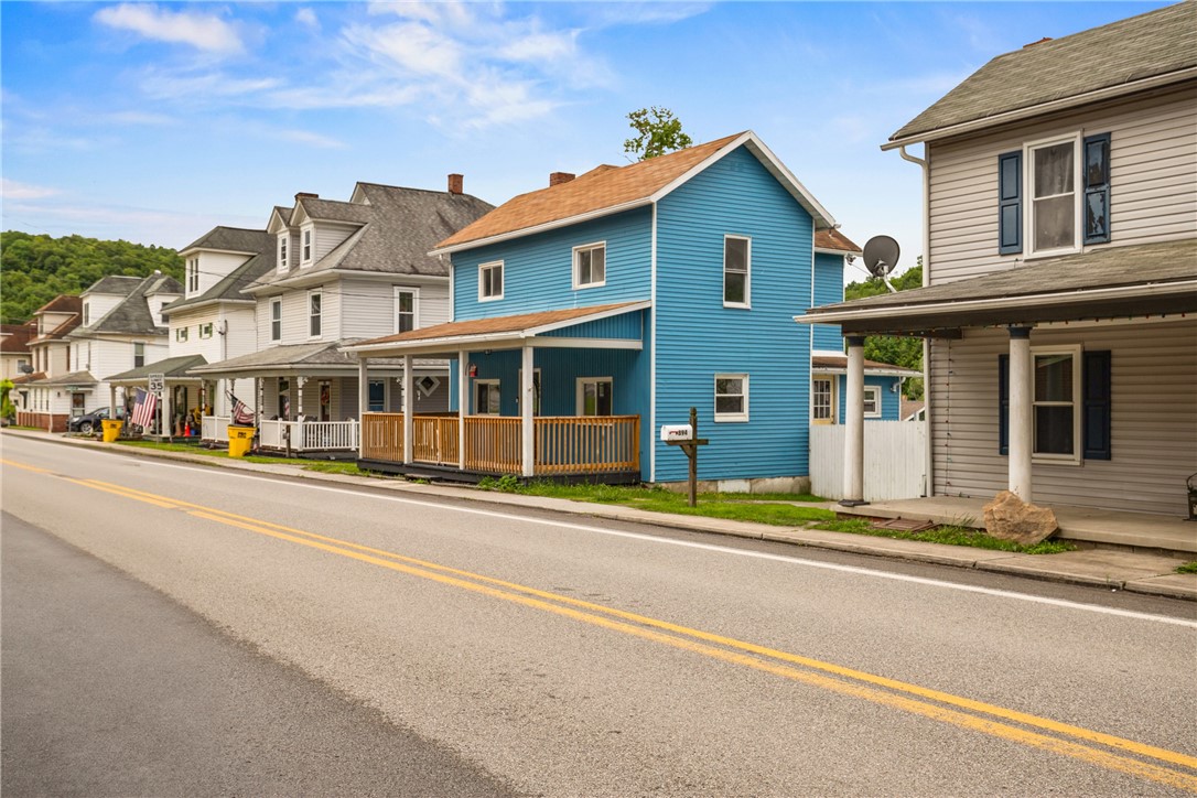 Hooversville, Pennsylvania 15936, United States, 4 Bedrooms Bedrooms, ,2 BathroomsBathrooms,Residential,Contingent,140949