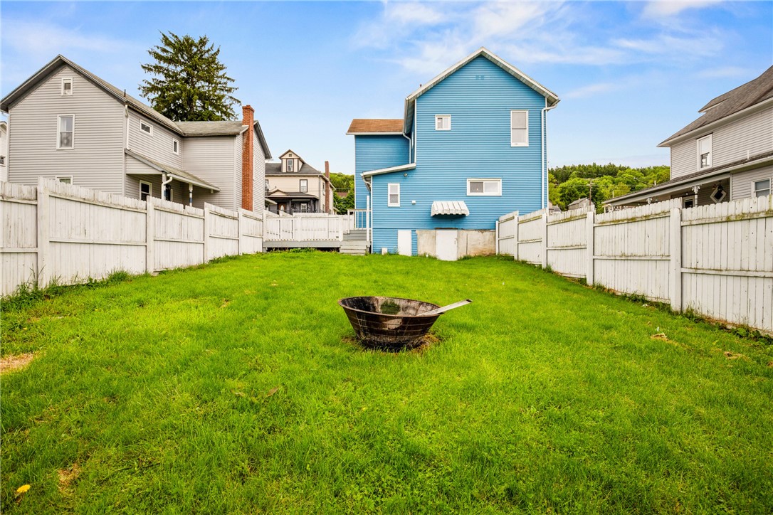 Hooversville, Pennsylvania 15936, United States, 4 Bedrooms Bedrooms, ,2 BathroomsBathrooms,Residential,Contingent,140949