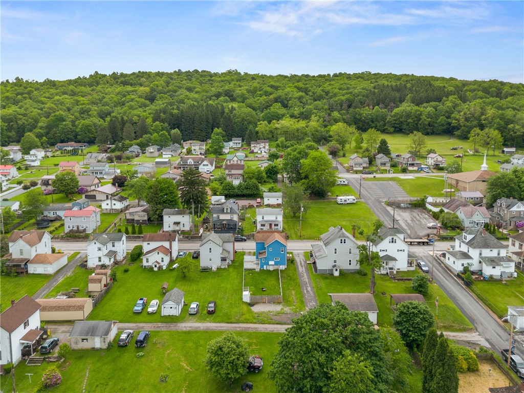 Hooversville, Pennsylvania 15936, United States, 4 Bedrooms Bedrooms, ,2 BathroomsBathrooms,Residential,Contingent,140949