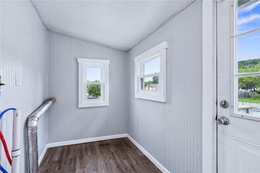 Hooversville, Pennsylvania 15936, United States, 4 Bedrooms Bedrooms, ,2 BathroomsBathrooms,Residential,Contingent,140949