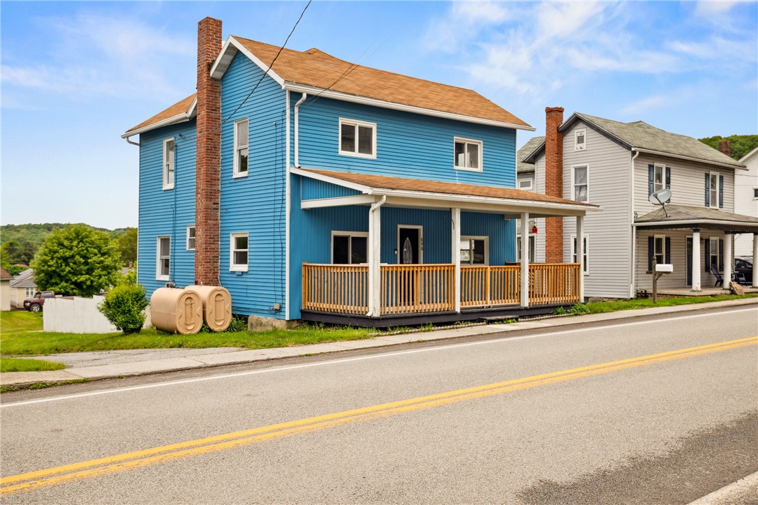 Hooversville, Pennsylvania 15936, United States, 4 Bedrooms Bedrooms, ,2 BathroomsBathrooms,Residential,Contingent,140949