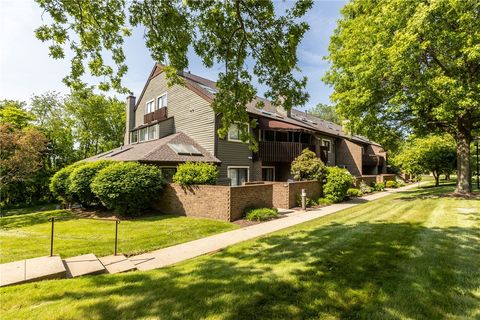 2811 Leona Ln Robinson Twp - NWA PA 15108