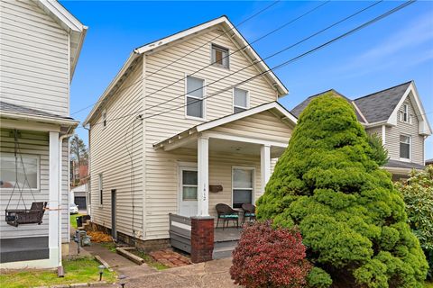 Photo of 1412 4th Ave, Coraopolis, PA 15108 (MLS # 1733417)